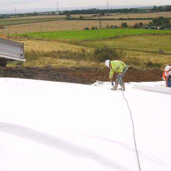 Geotêxtil tecido de poliéster/polipropileno (para construção de estradas)